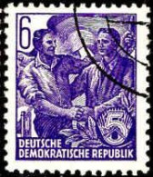 Rda Poste Obl Yv: 150 Mi:407 Deux Ouvriers & Drapeau (Beau Cachet Rond) - Used Stamps