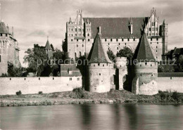 72847774 Malbork Brama Mostowa Brueckentor Stadtmauer Schloss Malbork - Polen