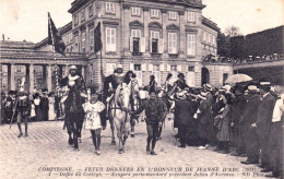 60 -  Oise - COMPIEGNE - Fetes En L Honneur De Jeanne D Arc 1911 - Ecuyers Porte Etandard - Compiegne