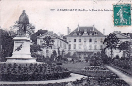 85 - Vendee -  LA ROCHE Sur YON - La Place De La Prefecture - La Roche Sur Yon