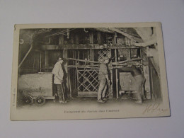 CARTE POSTALE MINE-ENCAGEMENT DES CHARIOTS DANS L'INTERIEUR-ANIMEE - Mineral