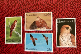 MAURICE 1984 4v Neuf MNH ** YT 594 / 597 Mi 579 / 582 Pájaro Bird Pássaro Vogel Ucello Oiseau MAURITIUS - Mauricio (1968-...)