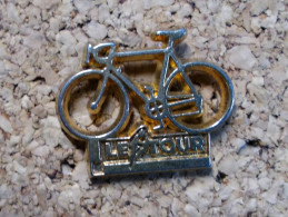 Pin's - Le Tour 83 - Vélo Doré - Starpin's - Cyclisme