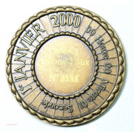 Médaille, Jeton "Nous Y étions Tous"  Truffe Noire Neuilly Réveillon 2000 - Otros & Sin Clasificación