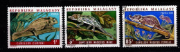 - MADAGASCAR - 1973 - YT N° 523 / 524 + 528 - Oblitérés  - Caméleons - Madagascar (1960-...)