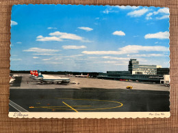 L'aéroport  International De Montréal - Aerodrome
