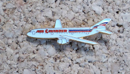 Pin's - Avion - Air Charter - Airplanes