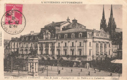 CLERMONT FERRAND : PLACE DE JAUDE - VERCINGETORIX - LE THEATRE ET LA CATHEDRALE - Clermont Ferrand