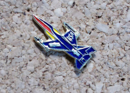 Pin's - Avion De Chasse - USA - Avions