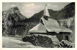 72841922 Hinterstein Bad Hindelang Hubertuskapelle Mit Blick Auf Giebel Winterpa - Hindelang