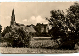 Löcknitz, Blick Auf Kirche Und Schule - Sonstige & Ohne Zuordnung