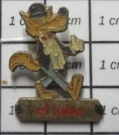 1818B Pin's Pins / Beau Et Rare / ANIMAUX / LOUP HABILLE EN HUMAIN EL LOBO - Animals