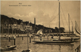 Kiel - Seebadeanstalt Und Yachtklub-Hafen - Kiel