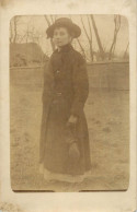 Souvenir Photo Postcard Elegant Woman Hat Nature - Fotografie