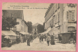 SAS0401  CPA  OLORON-SAINTE-MARIE (Basses-Pyrénées)   Un Coin Du Marché Et La Mairie  ++++++ - Oloron Sainte Marie