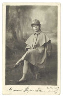 Cpa Carte-photo Enfant Costumé En Soldat Avec Son Casque, 1917 , WW1 - Oorlog 1914-18