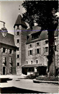 Neuchatel, Cour Du Chateau - Neuchâtel