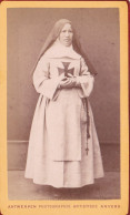 ANTWERPEN - Photo CDV Portrait D'une Religieuse De L'Ordre Du Temple, Croix Pattée Photographie Artistique ANVERS - Old (before 1900)
