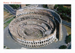 1 AK Italien / Italy * Blick Auf Das Kolosseum In Rom - Luftbildaufnahme - Seit 1980 UNESCO Weltkulturerbe * - Colosseo