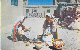 INDIENS - Pottery Makers - Women - Native Americans