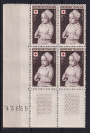 D 811 / LOT N° 914 BLOC DE 4 NEUF** COTE 16€ - Collections