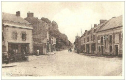 Autres & Non Classés. Ajain ,  La Route De Montlucon Passant Dans Le Centre Du Village. - Sonstige & Ohne Zuordnung