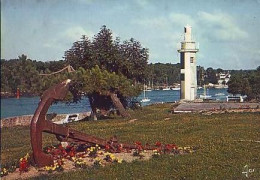 Bénodet   G125          Le Phare à L'embouchure De L'Odet ( Défaut ) - Bénodet