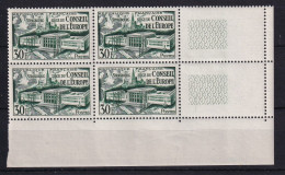 D 811 / LOT N° 923 BLOC DE 4 NEUF** COTE 34€ - Collections