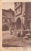 RIQUEWIHR : VIEILLE FONTAINE - Riquewihr