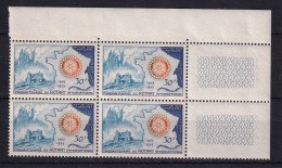 D 812 / LOT N° 1009 BLOC DE 4 NEUF** COTE 12.80€ - Collections