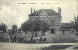 CPA - Villeneuve-le-Comte - L'Ecole Communale - Other & Unclassified