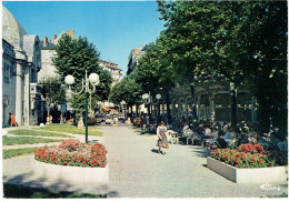 CPM FRANCE 03 ALLIER VICHY - La Rue Piétonnière Devant Le Hall Des Sources - 1980 - Vichy