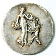 Médaille Art Déco: Femme, Enfant Grappe De Raisin Par R. - Professionnels/De Société