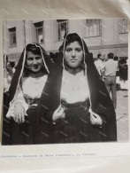 Italia Foto Folklore Costumi Etnici Sardegna. RAGAZZE DI NULE (Sassari). Z. Goceano. 18x18 Cm. - Europa