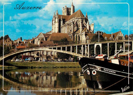 89 - Auxerre - L'Yonne Et Le Chevet De La Cathédrale Saint-Etienne - Bateaux - Automobiles - Carte Neuve - CPM - Voir Sc - Auxerre