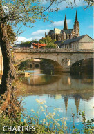 28 - Chartres - Les Ponts Sur L'Eure Et La Cathédrale (XIIe Siècle), «ux Flèches De 106 Et 115 Mètres - CPM - Voir Scans - Chartres