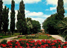 17 - Saintes - Le Jardin Public - Fleurs - CPM - Voir Scans Recto-Verso - Saintes