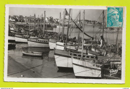 56 QUIBERON N°35 Port Maria Bateaux De Pêche à Quai Artaud Père Et Fils éditeurs Nantes 1951 - Quiberon