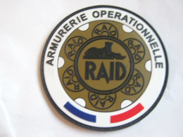 COLLECTION P.N RAID ARMURERIE OPERATIONNELLE SCRATCH AU DOS 90MM - Policia