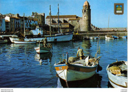 66 COLLIOURE N°1675 E Vue Sur Le Clocher De L'Eglise Paroissiale Animée Barques Bateaux De Pêche Pêcheurs VOIR DOS - Collioure