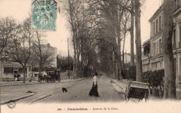 77   CPA  FONTAINEBLEAU AVENUE DE LA GARE - Fontainebleau