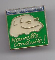 Pin's Nouvelle Conduite  En Charente  Maritime Dpt 17 Automobile Voiture   Réf 1956 - Steden