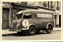 Photographie Photo Vintage Snapshot Amateur Paris Camionnette Vins De France - Eisenbahnen