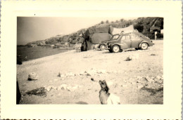 Photographie Photo Vintage Snapshot Amateur Automobile Voiture Auto à Situer  - Automobiles