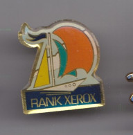 Pin's Bateau Voilier Rank Xerox Réf 3093 - Barcos