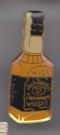 Pin's Bouteille De Whisky Jack Daniels Réf 6113 - Dranken