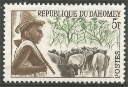 AF-110b Dahomey Vache Cow Kuh Koe Mucca Vacca Vaca MH * Neuf - Alimentación