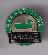 Pin's Labeyrie Magret Fumé Canard Réf 8536 - Animali