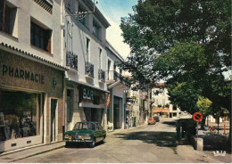 CP 83 Var Montauroux Voiture Ancienne 4 L    B M W COMMERCES Bar Pharmacie - Montauroux