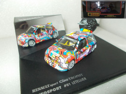 Universal Hobbies Renault Clio V6 Trophy Autosport Echelle 1/43 En Boite Vitrine Et Surboite Carton - Other & Unclassified